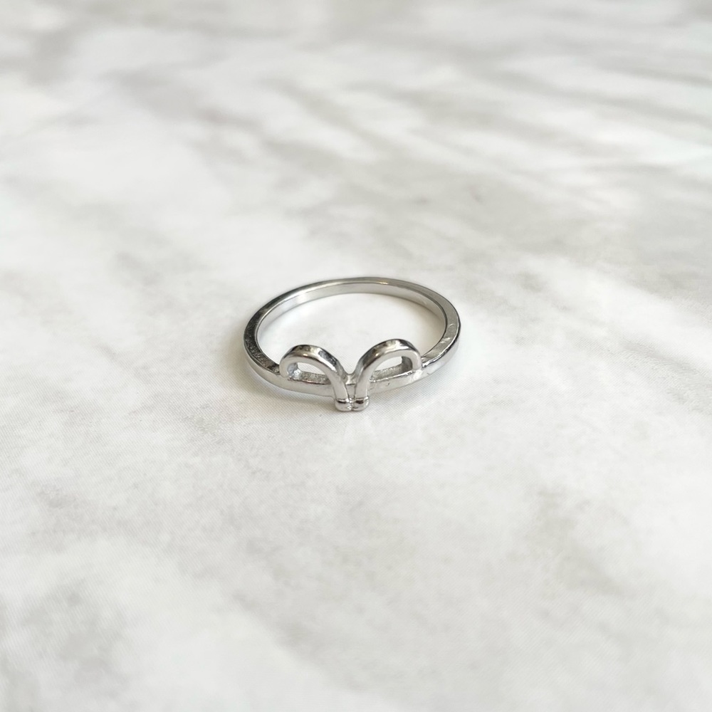🎉 New Silver Plated Aries Zodiac Ring